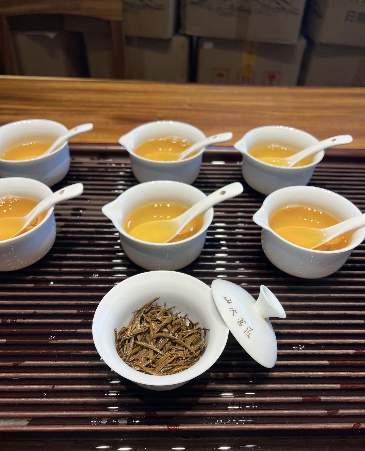 金骏眉属于红茶 是经过全发酵的茶叶～适合 配图3