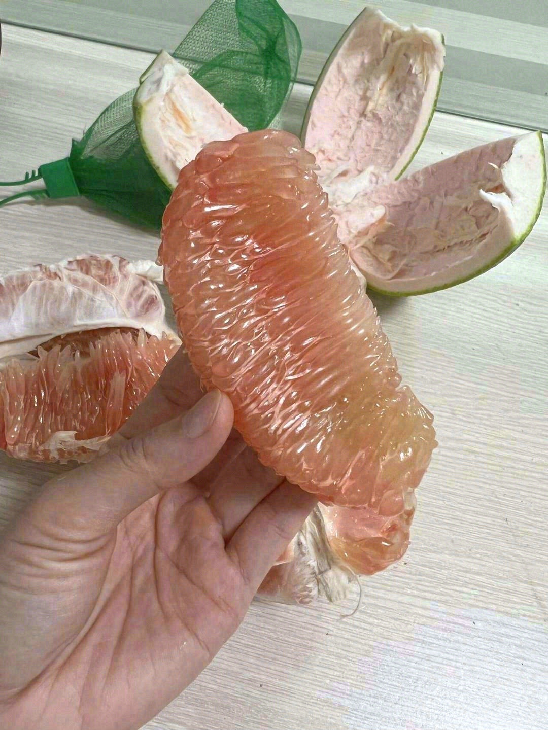 一个集颜值营养美味为一身的翡翠红心柚💯  配图2