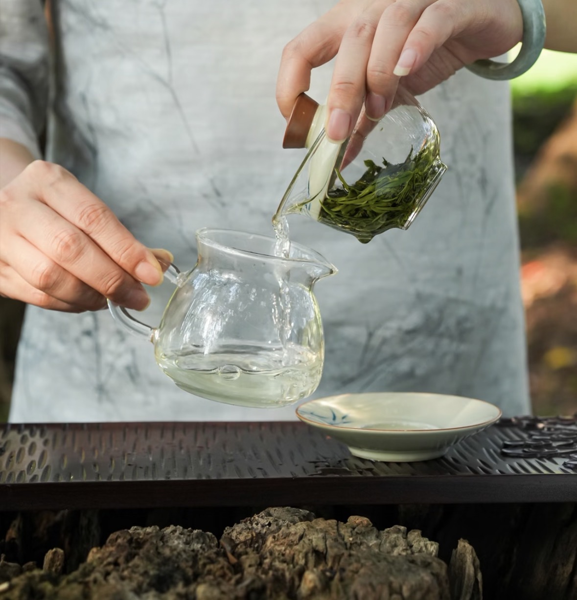 雪尽茶山青，春归毛尖香。以一杯清茗，敬新 配图2