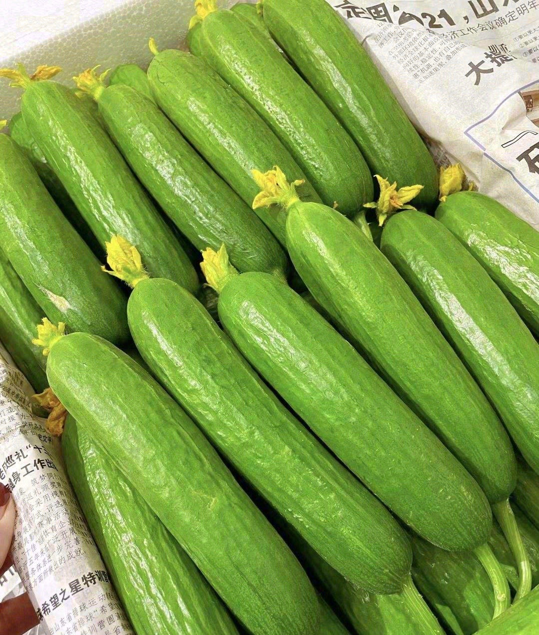 🥒水果黄瓜个头比较Q萌小巧，通身可以吃， 配图3