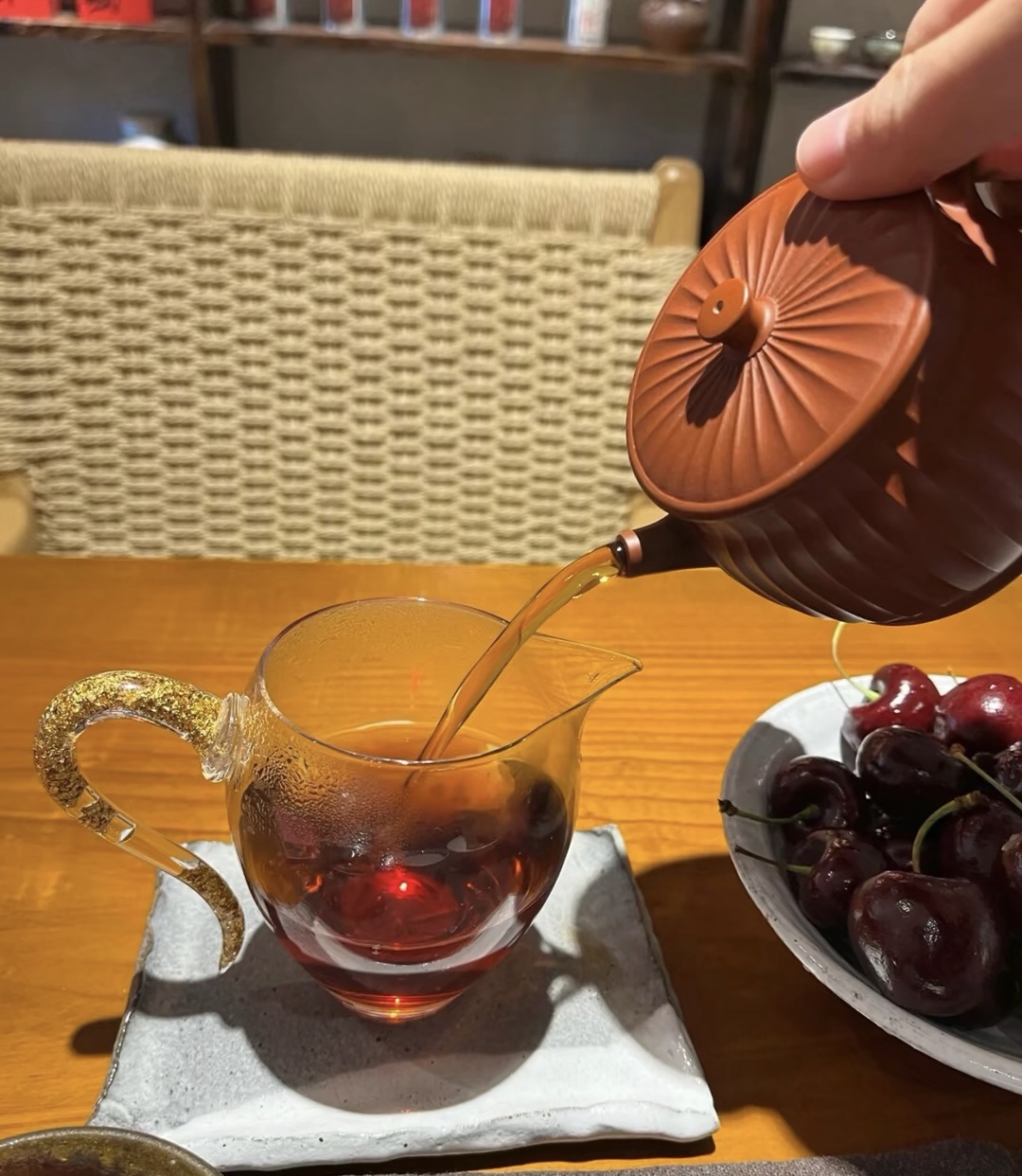 喝茶，添人间百岁寿， 饮茶，健康千万家。 配图3