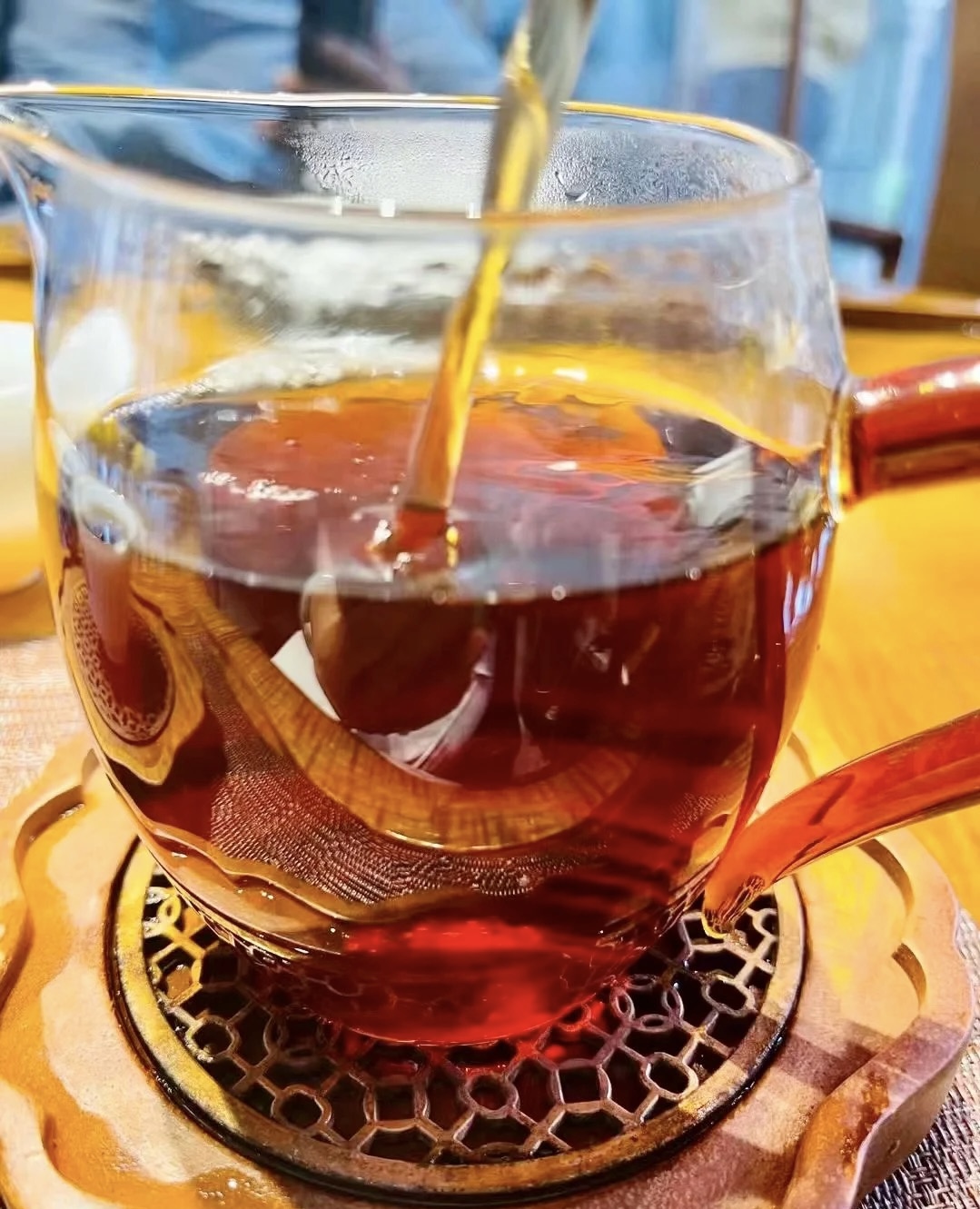 普洱茶，或生或熟，大抵会随着时间的自然陈 配图2
