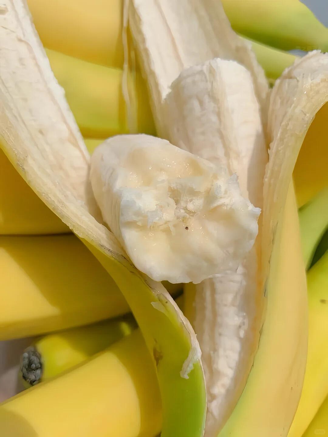 🍌 香蕉！ 自然熟黄澄澄💛 表皮带点芝麻 配图2
