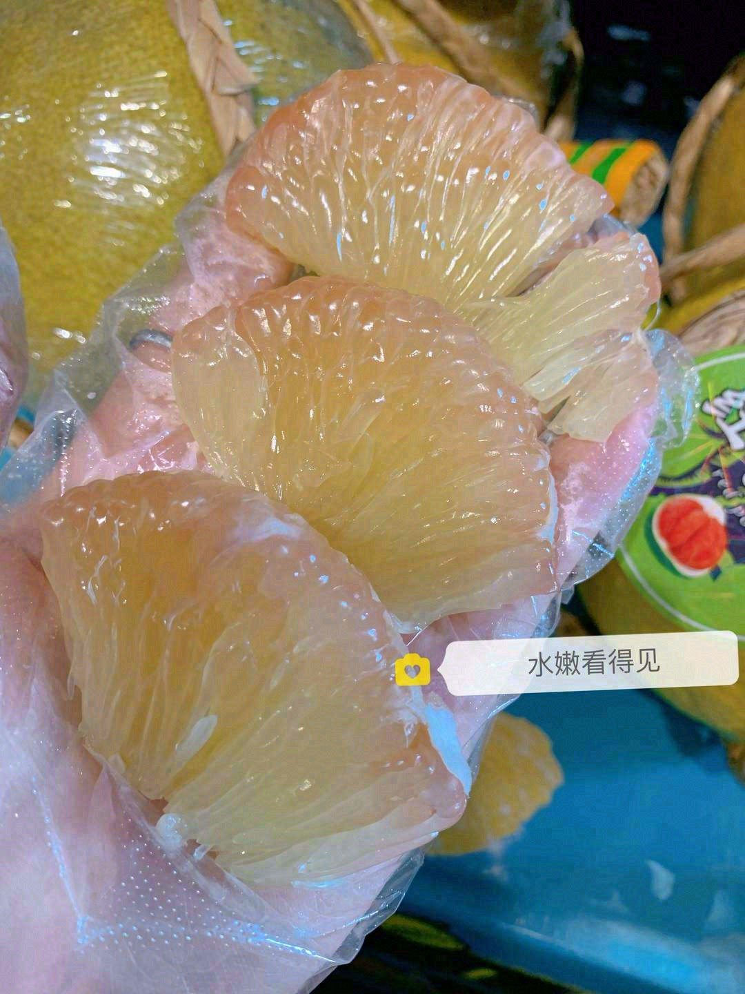 🍀能让人印象深刻的柚子，都是汁水饱满而丰 配图1
