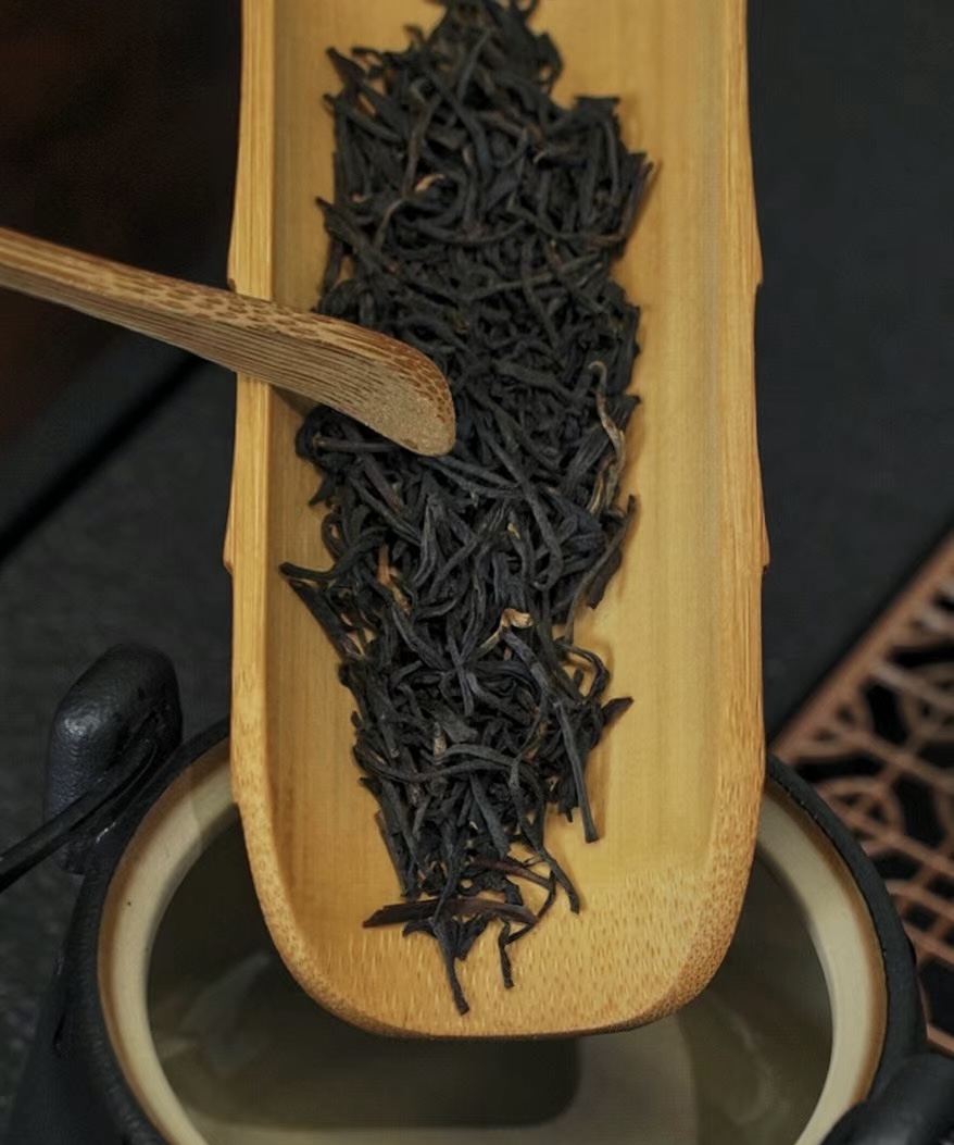 精选上等茶叶，匠心制作而成。茶汤清澈，茶 配图2