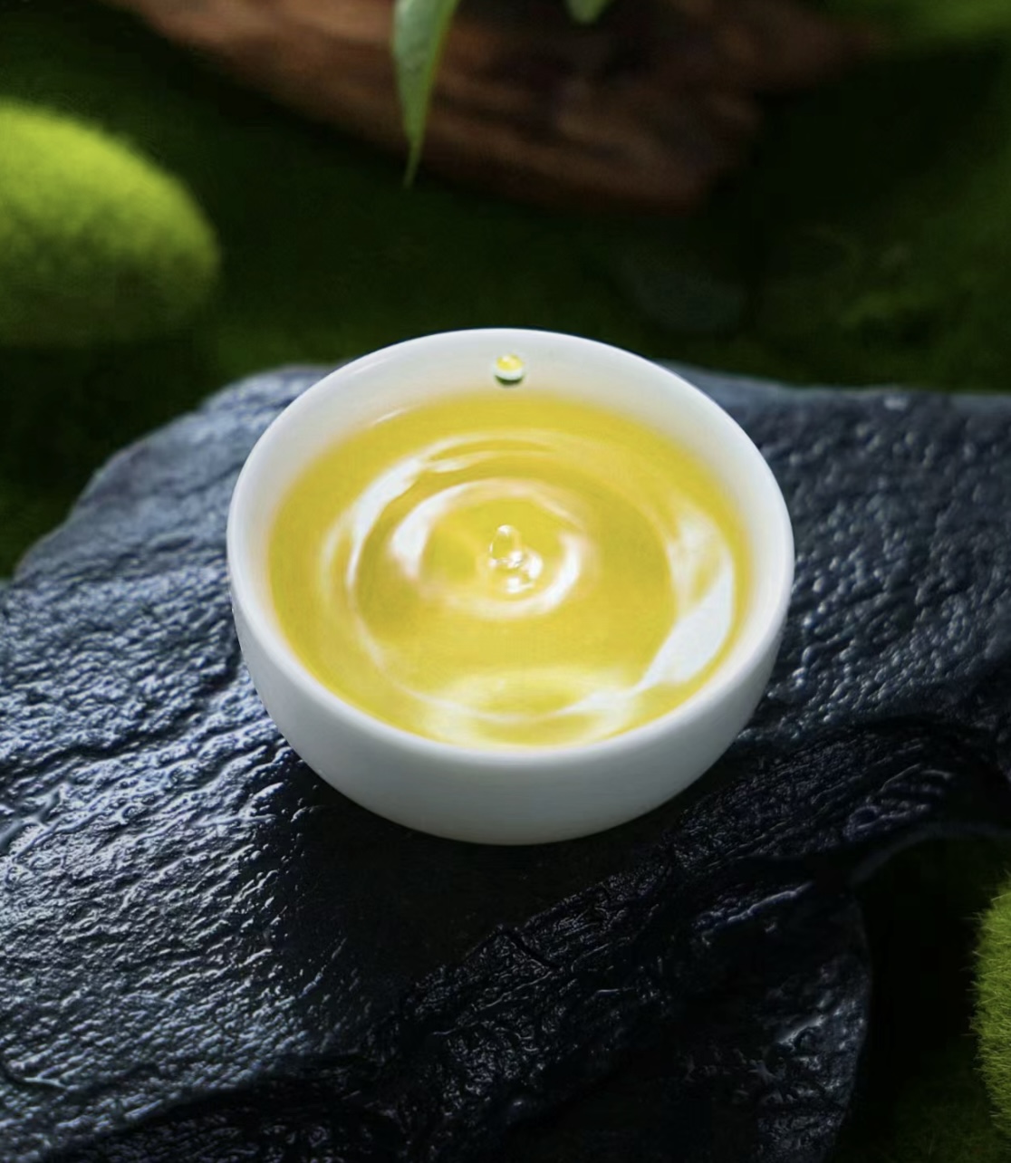 明前龙井，茶中瑰宝，此刻正逢采茶时。那一 配图3