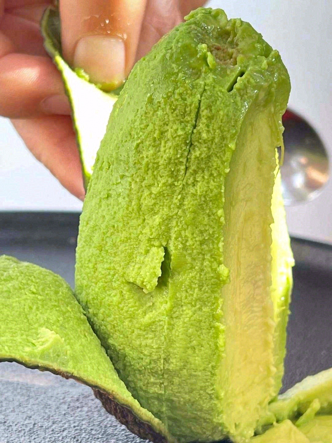 生活可能就像牛油果🥑一样，起初平淡无奇， 配图2