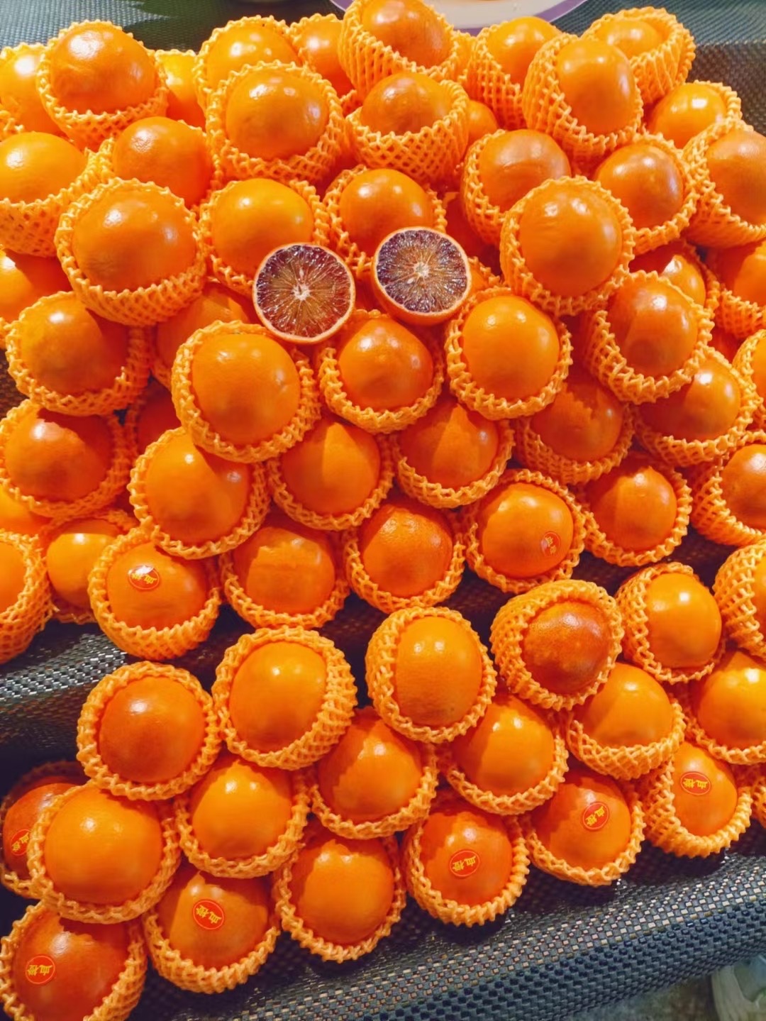 🍊遇见冬日里的红宝石✨ 血橙来袭，每一口 配图3