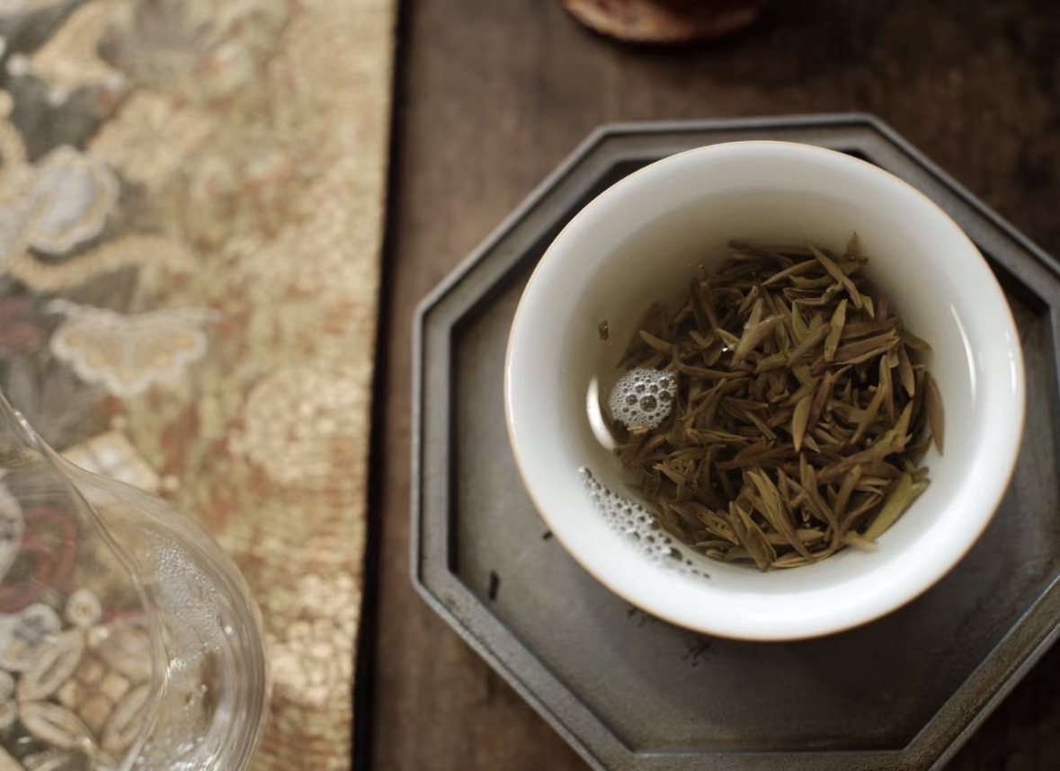 🍃一年一采·荒野黄芽 生于云雾深山，长于 配图2