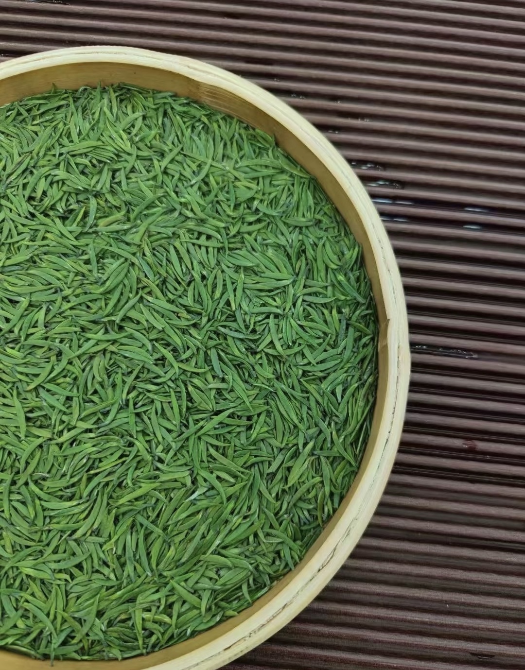 竹叶青茶是中国名茶之一，属于绿茶类。其外 配图1