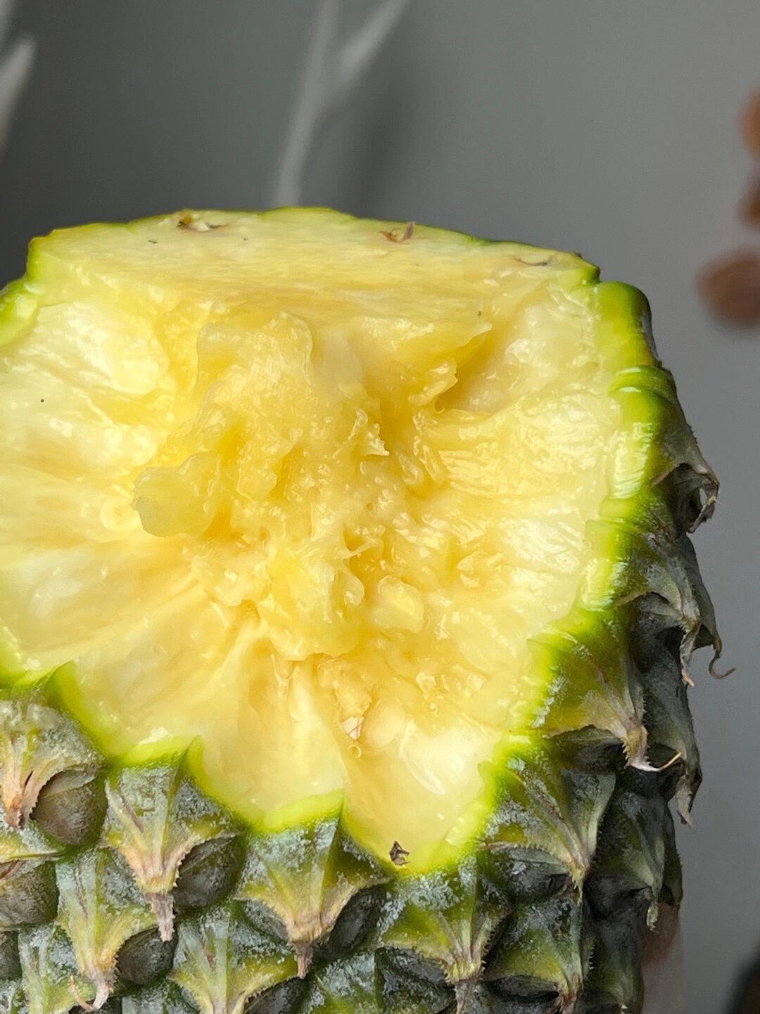 🍍 手撕凤梨不用切！ 直接手撕着吃🦷仪式 配图1