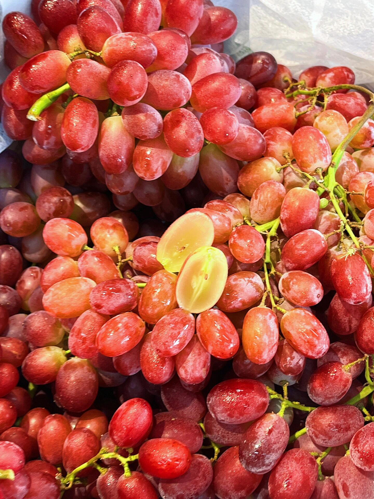 无籽红提🍇 🌈新鲜到极致~果霜完美💯 🌈 配图2