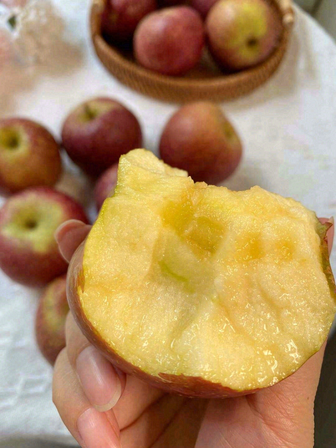 🍎苹果清香浸润整个口腔，“咔嚓咔嚓”几口 配图2