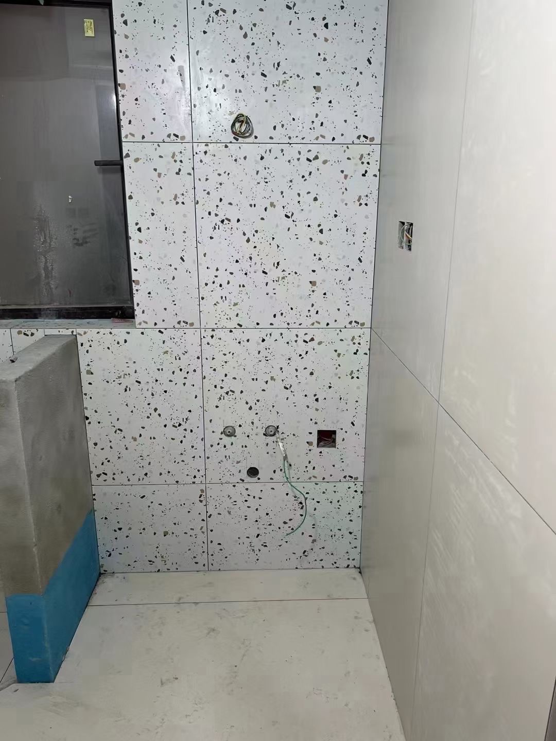 记住：现在的装修市场没有暴利， 如果你只 配图2