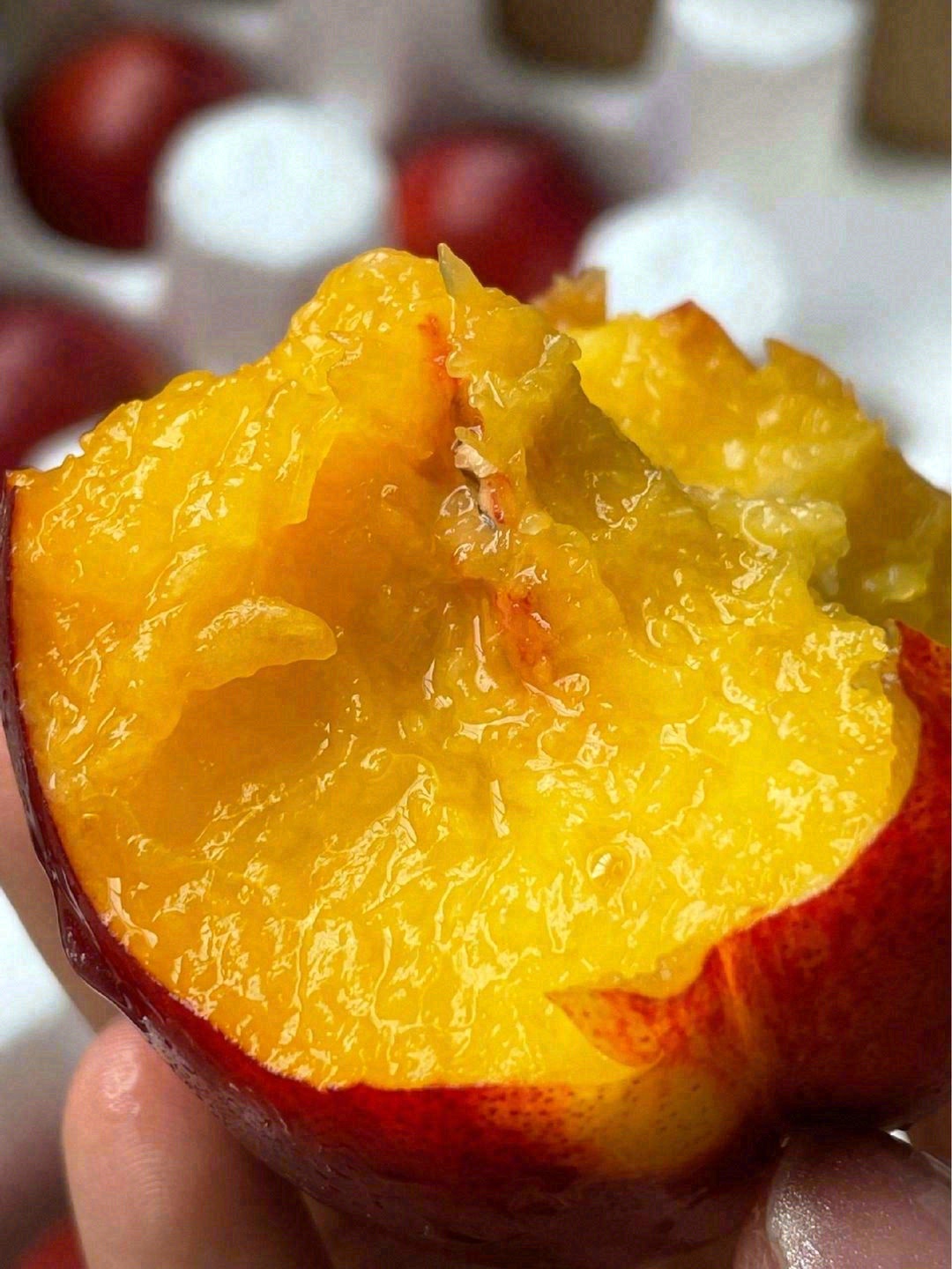 🍑外表美观诱人，口感甜润爽口💥 肉质似有 配图1