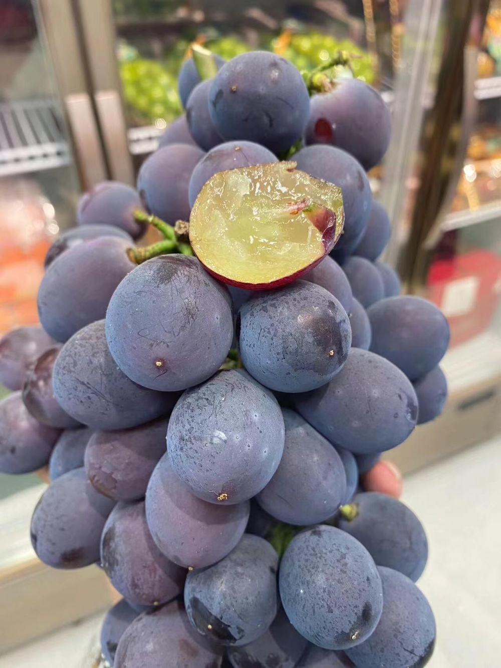 🍭当季热卖👉 巨峰葡萄🍇一口一颗独有的清 配图1