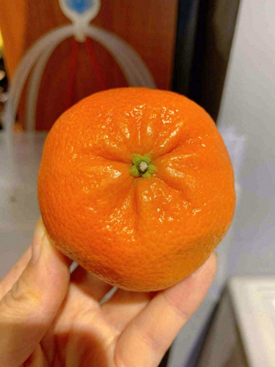 🍊软皮柑口感香甜多汁，无核无渣，轻松手拨 配图3