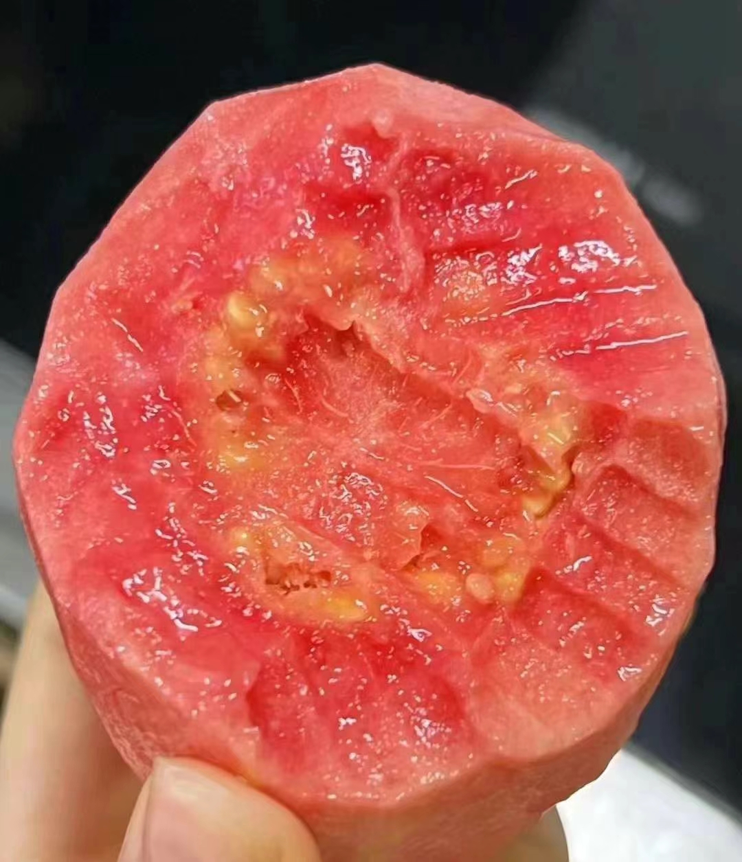 🌈草莓红芯芭乐 那真叫一个满屋飘香呀❣️ 配图2