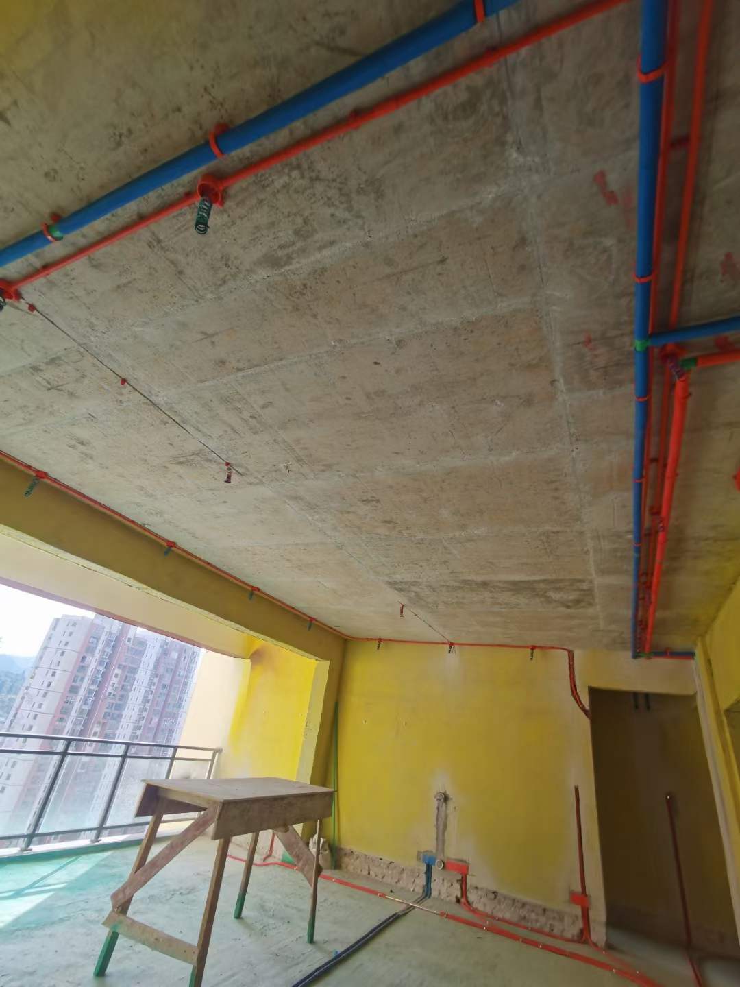 这行业最怕的不是竞争，是把标准越做越低。 配图1