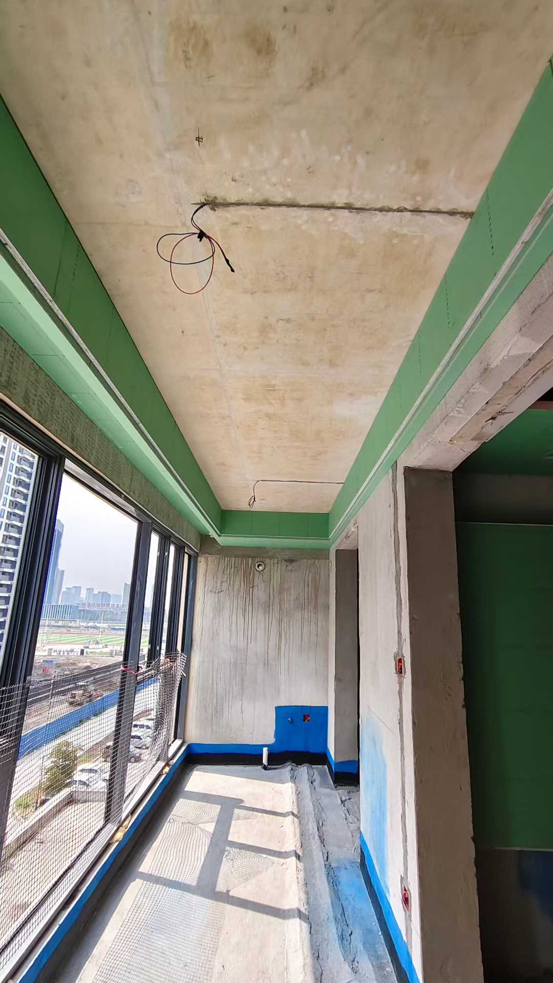 吊顶工艺施工中 龙骨间距、吊点加固、接缝 配图2