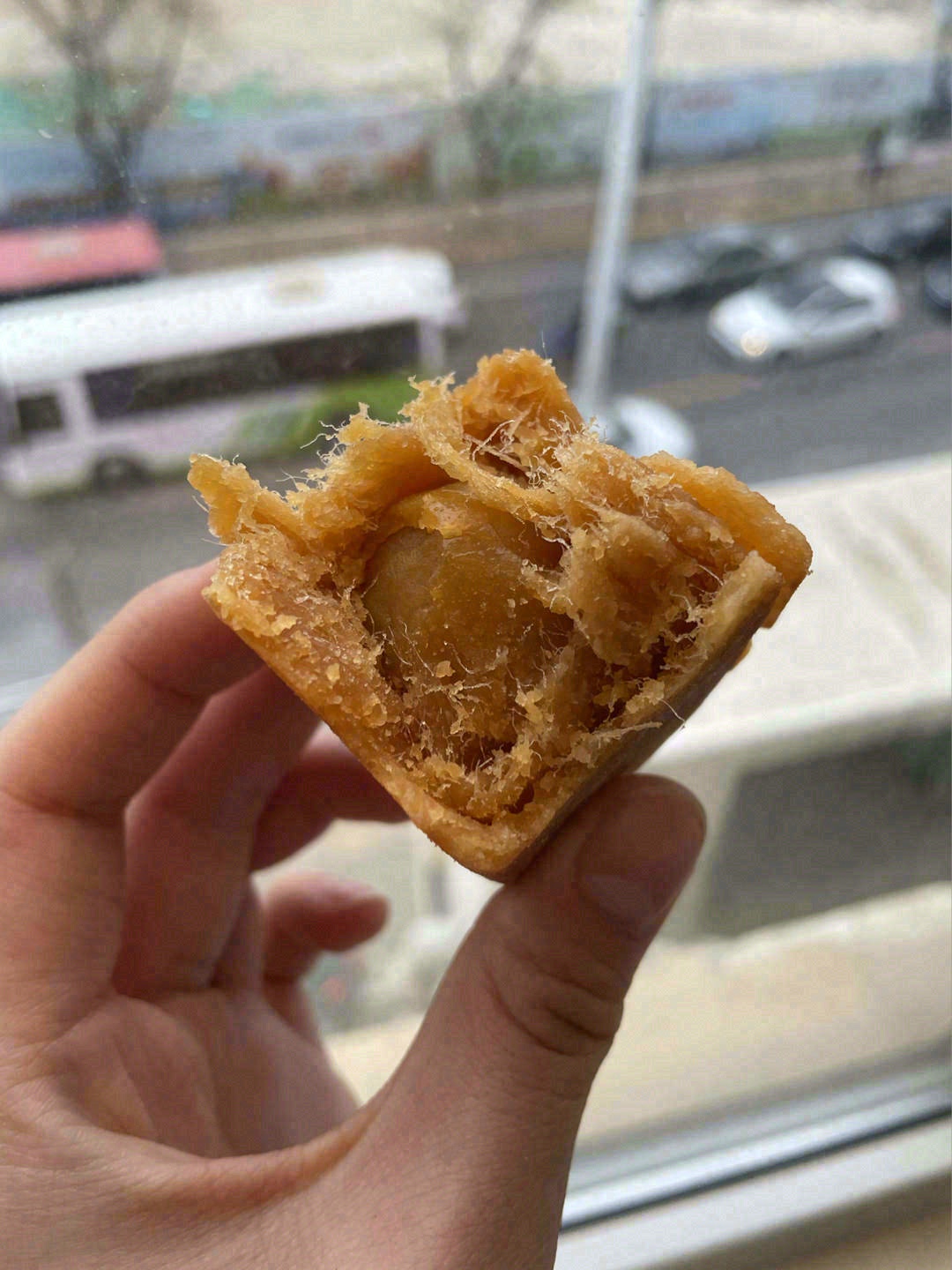 口味属于咸甜混合💫甜度比较适中，咸蛋黄和 配图1