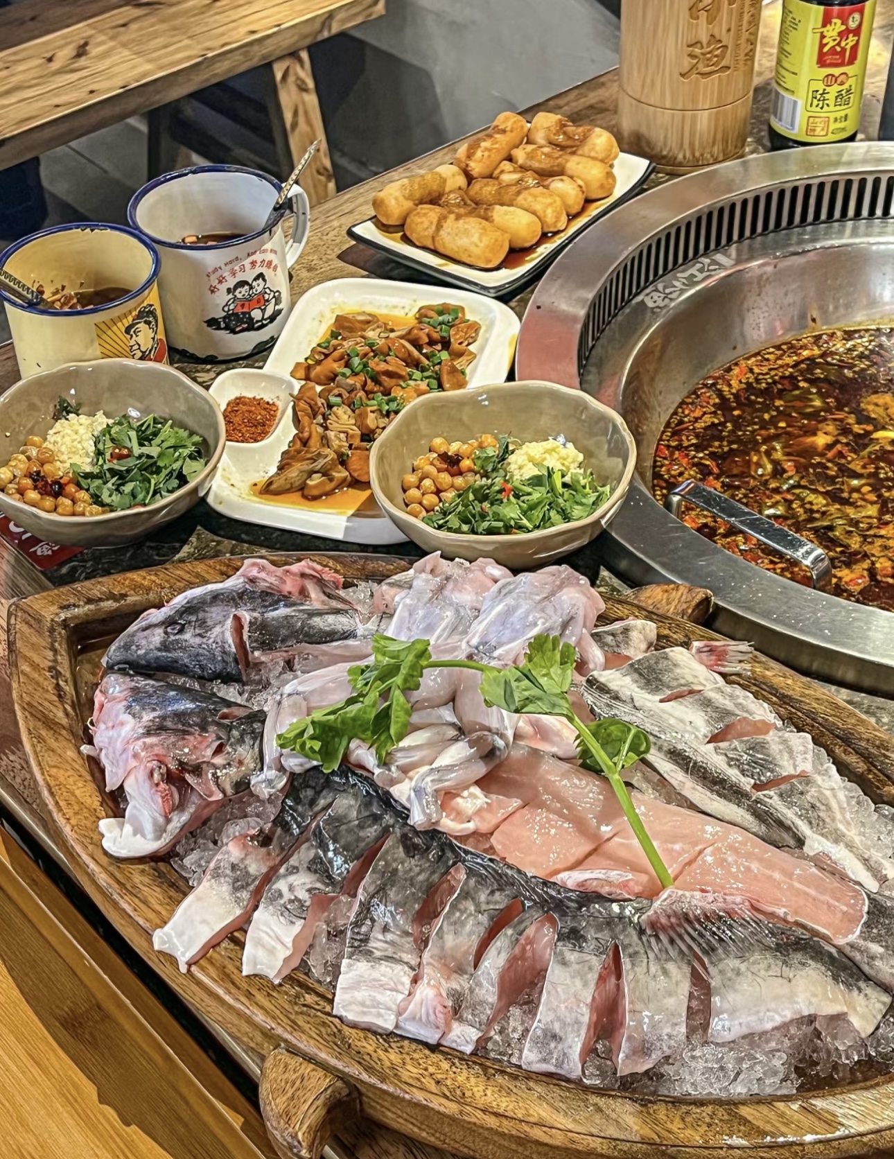 椒麻鱼火锅的魅力！鲜美的鱼肉与刺激的椒麻 配图1