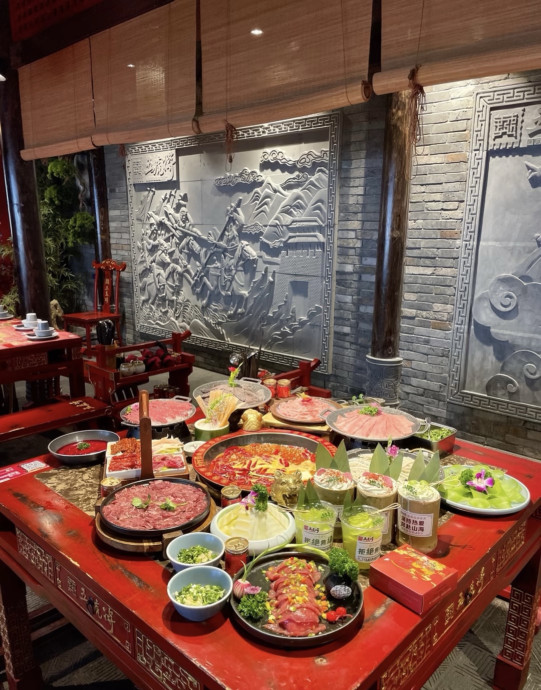 今天没有文案，快来续锅！ （预定中～） 配图1