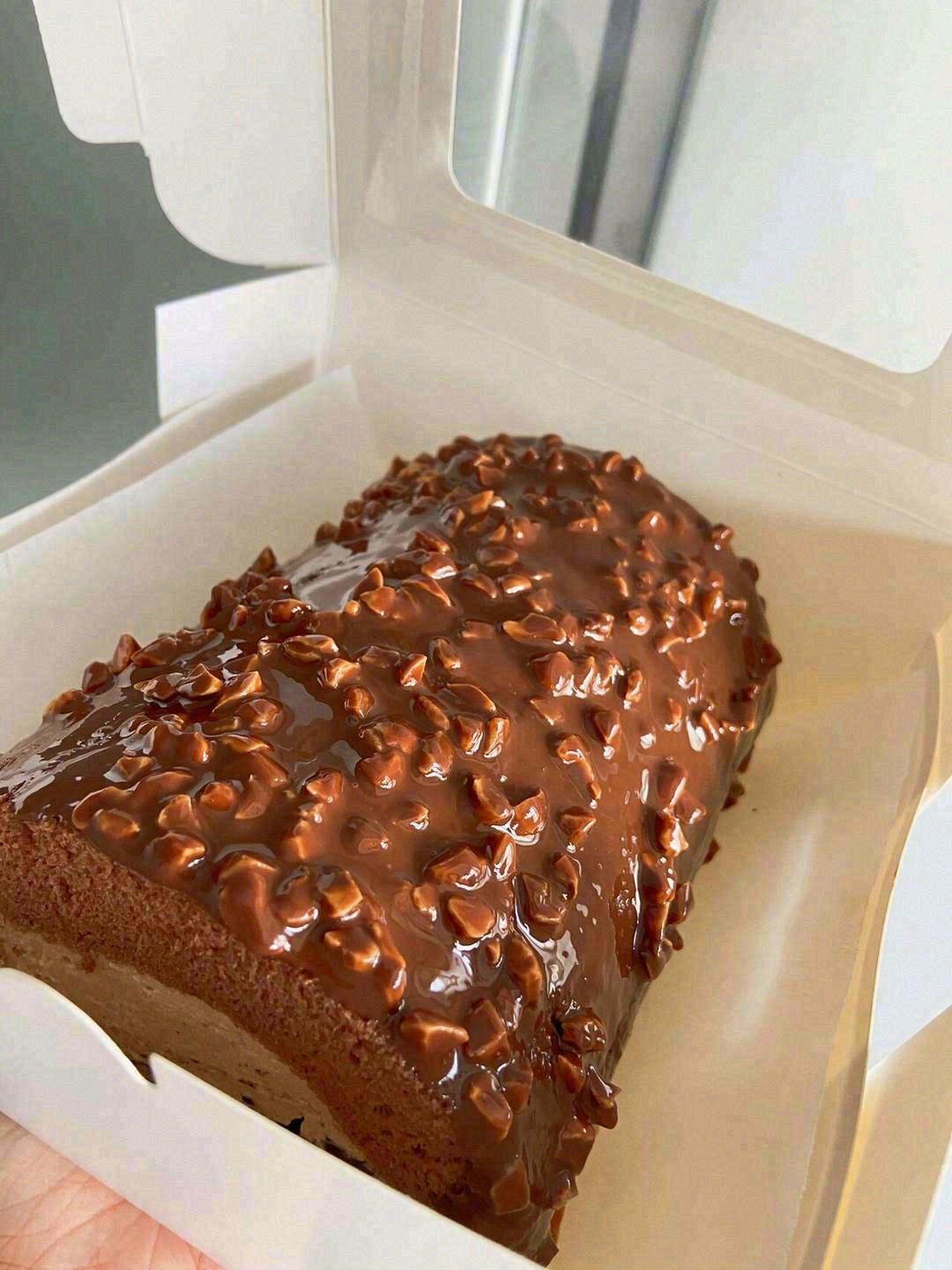 巧克力🍫脆皮混合着精挑细选的现烤果仁🌰  配图2