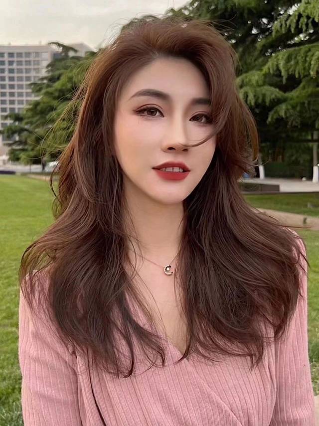 蜜糖棕🌸是一个非常显白的发色🌈素人改造