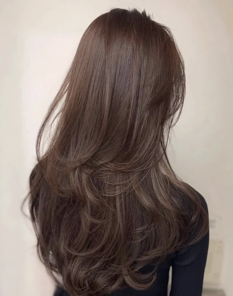 背影杀 造型烫｜摩卡棕 越来越多人喜欢简
