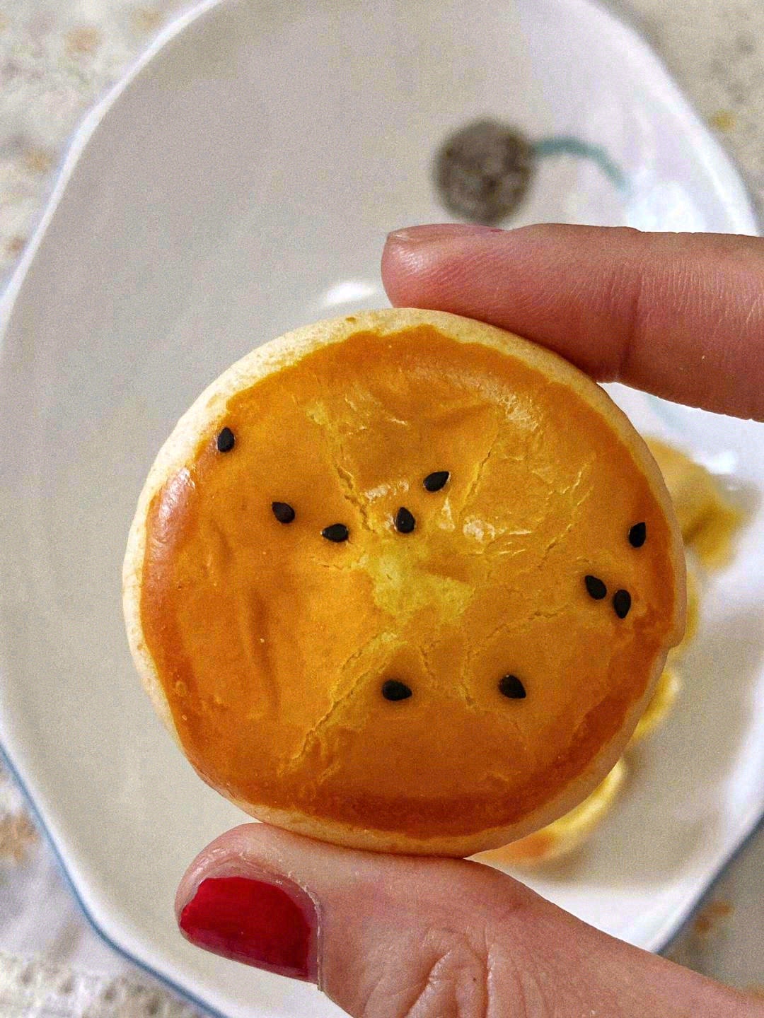🚩今日只想推荐蛋黄酥🥮 ✅纯手工制作，吃 配图1