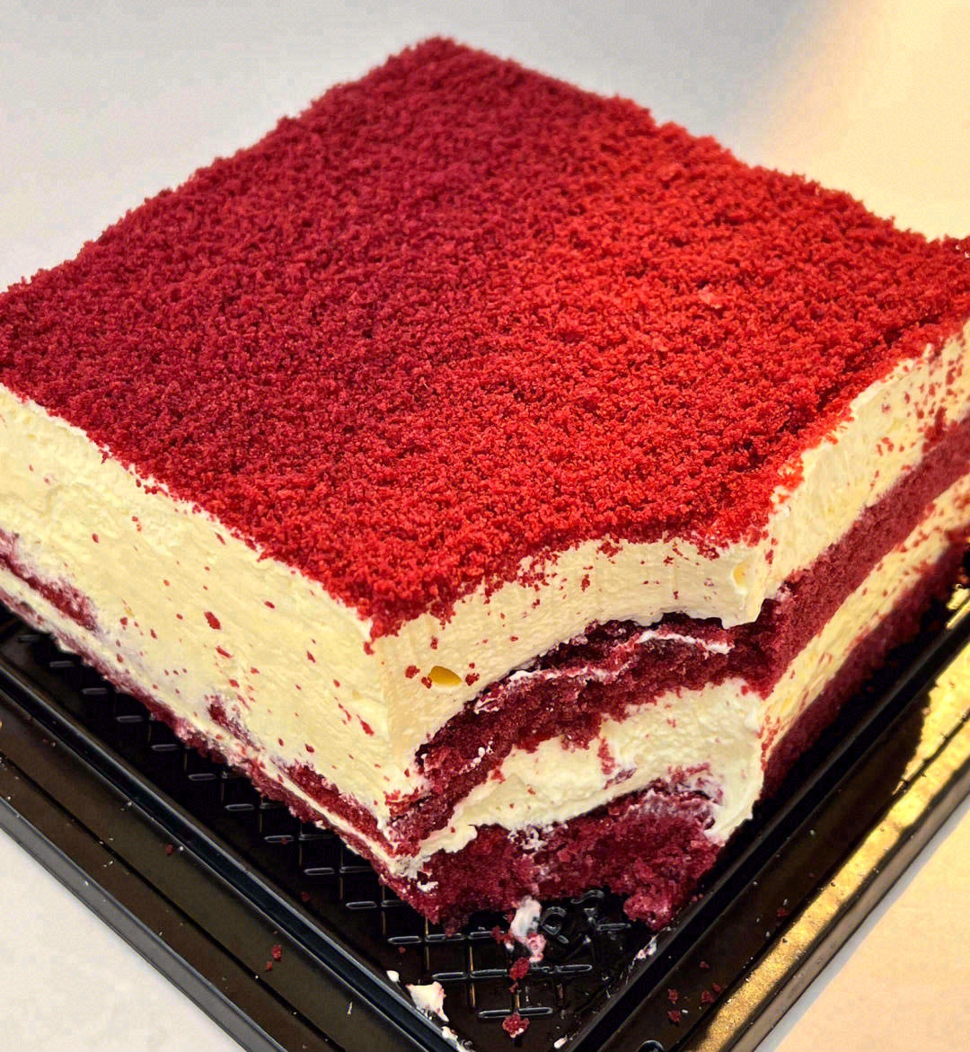 🍰红丝绒拥有华丽的外表又富有细腻浓烈的口 配图2