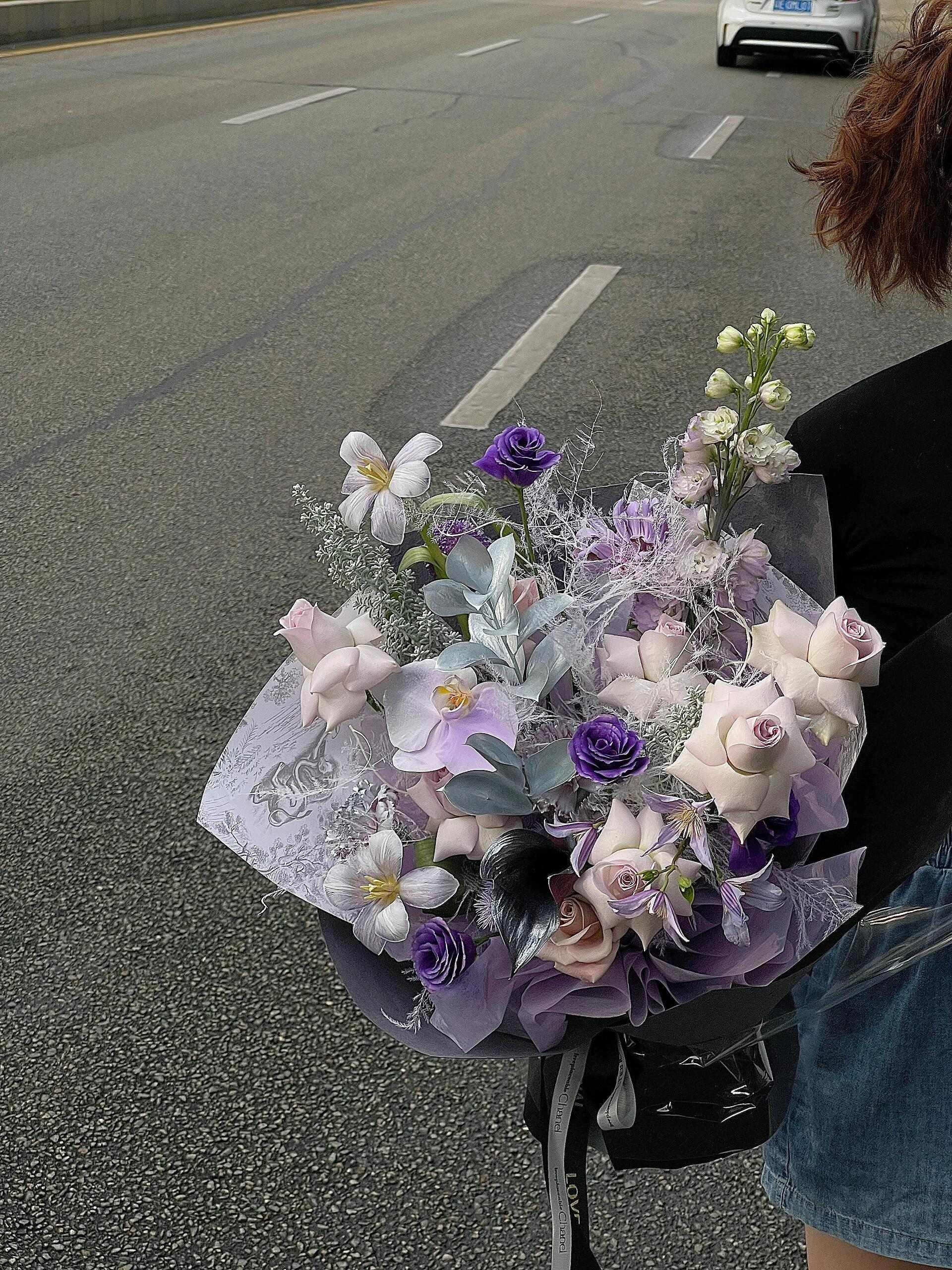 🎐小众高级感花束 银紫色💜 宝石般的色彩 配图1