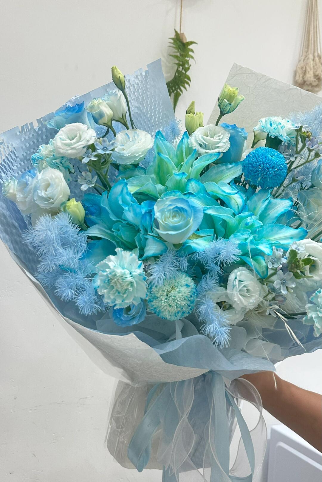超绝的🌊海蓝色花束 每一朵花都如同宝石般 配图1