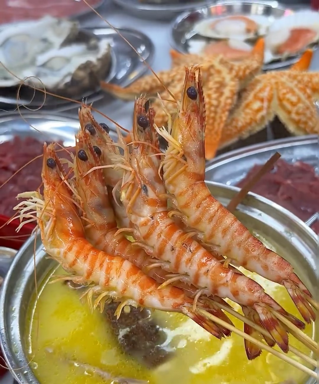 鲍鱼、基围虾这些都超大，肉质Q弹，吃起来 配图2
