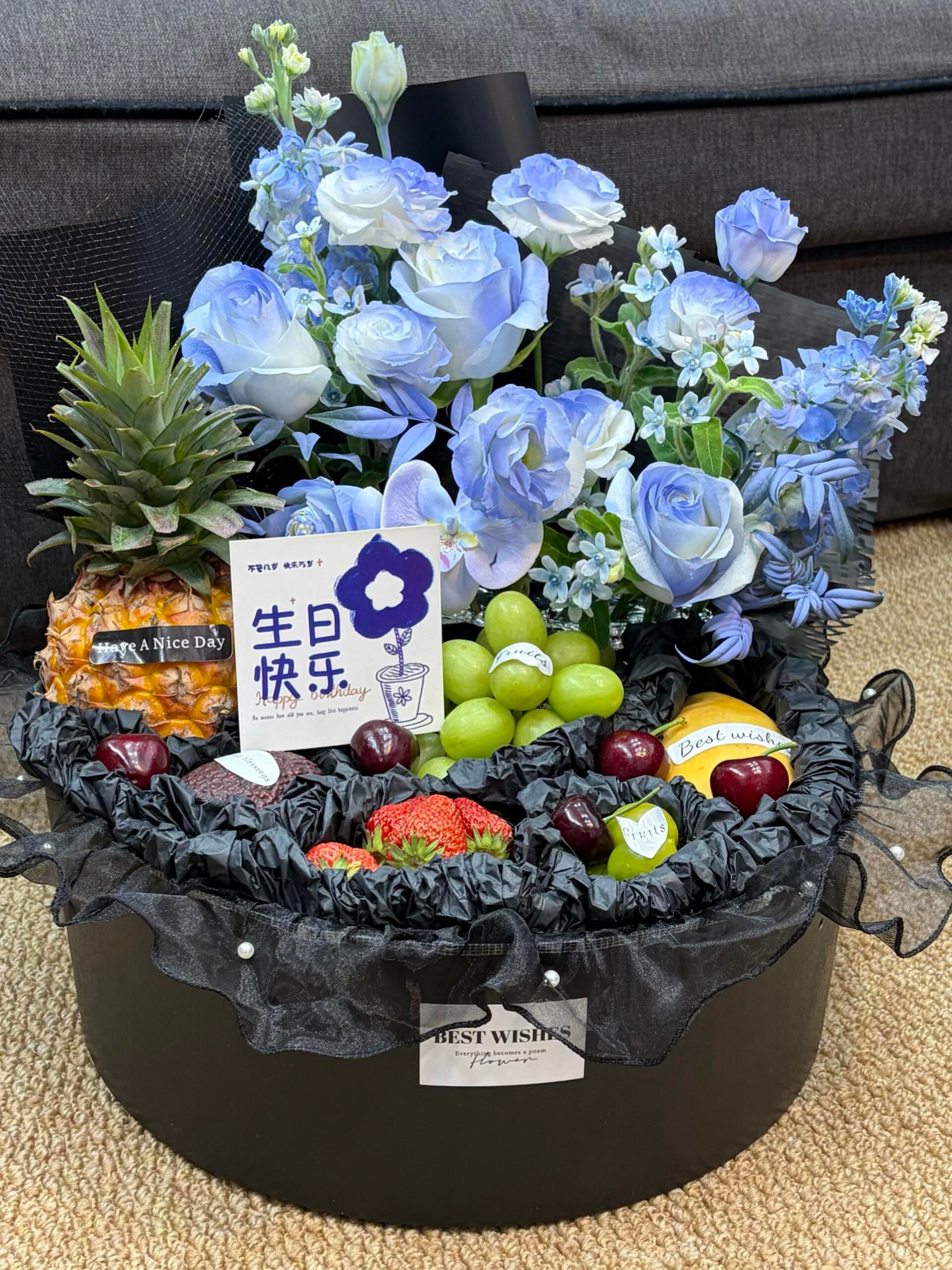 💙蓝黑色调水果花礼 不撞款不俗气🖤低调又 配图1