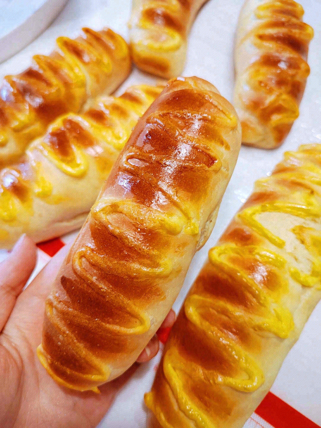 🥖造型可爱，还是以前的味道✅，超级的松软 配图3