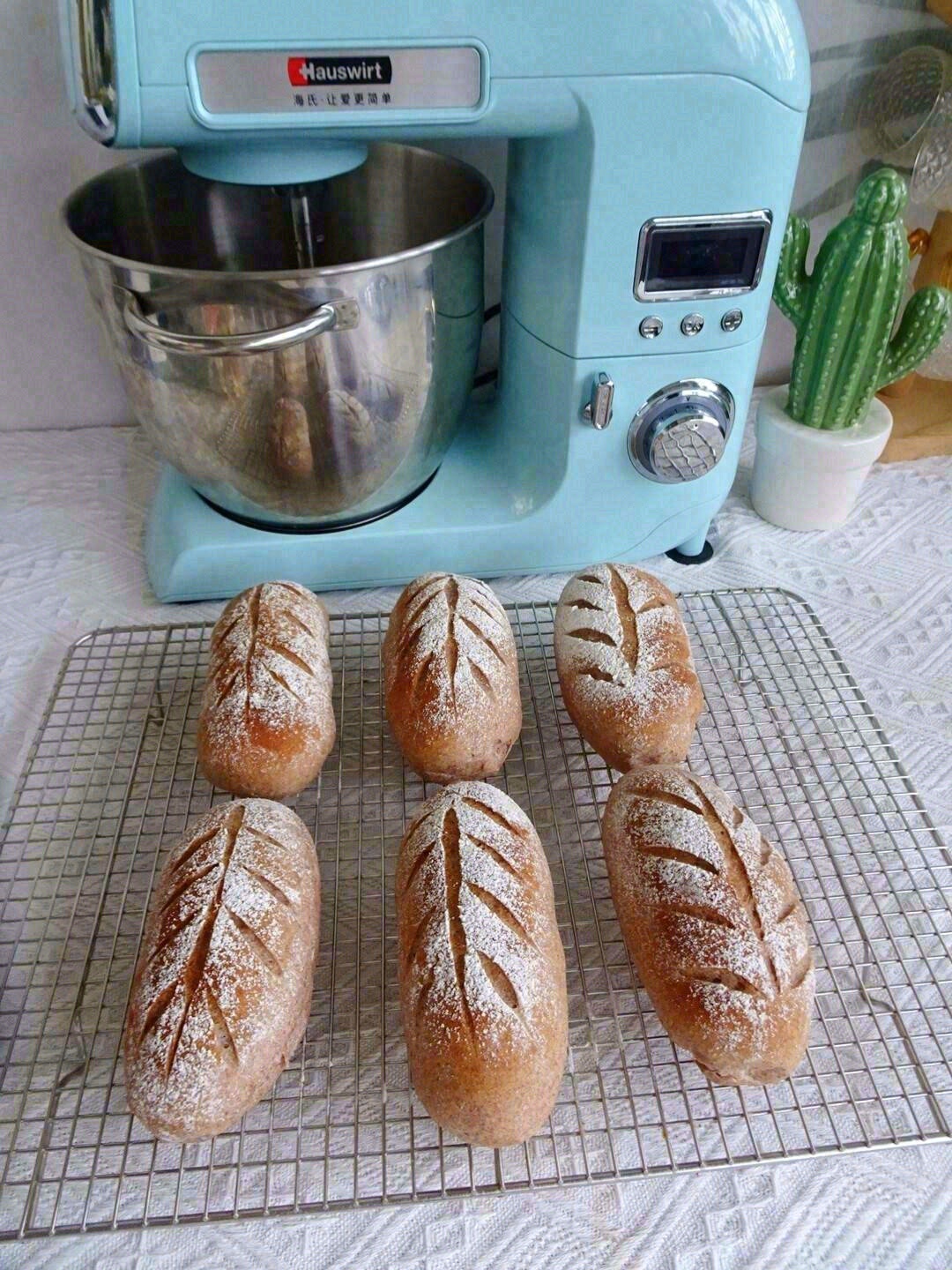 热气飘香的全麦面包出炉了🍞！外表酥脆，内 配图2