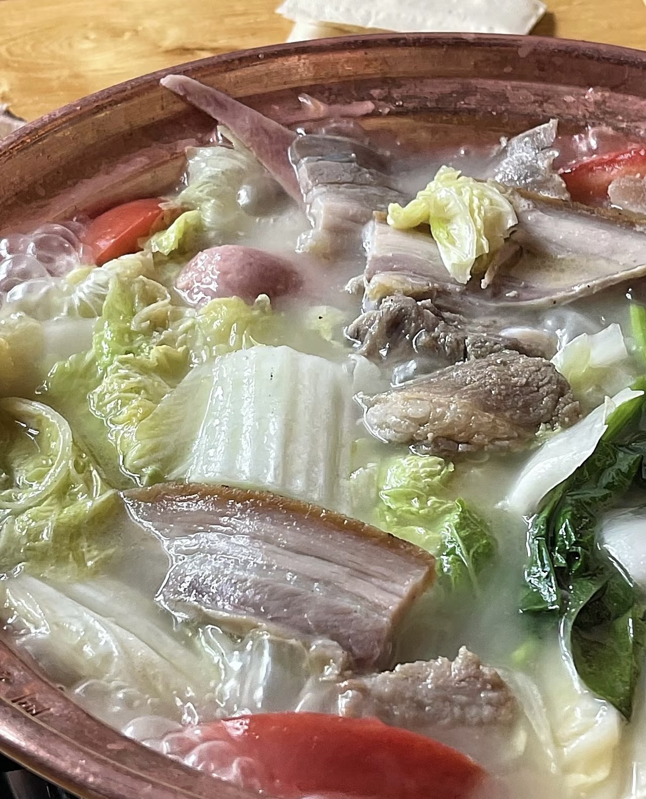 腊排骨火锅 因为排骨是腌制过的所以还是很 配图2