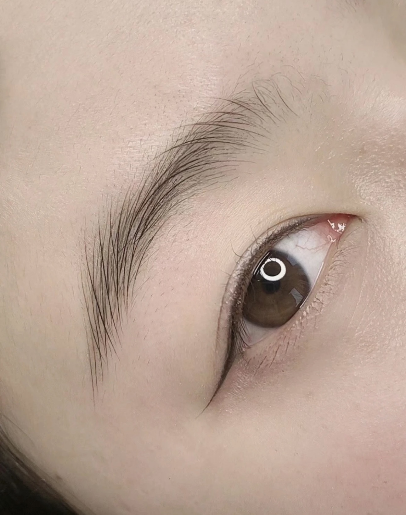 纹眉，是对美丽的执着追求。精心设计，呈现 配图2