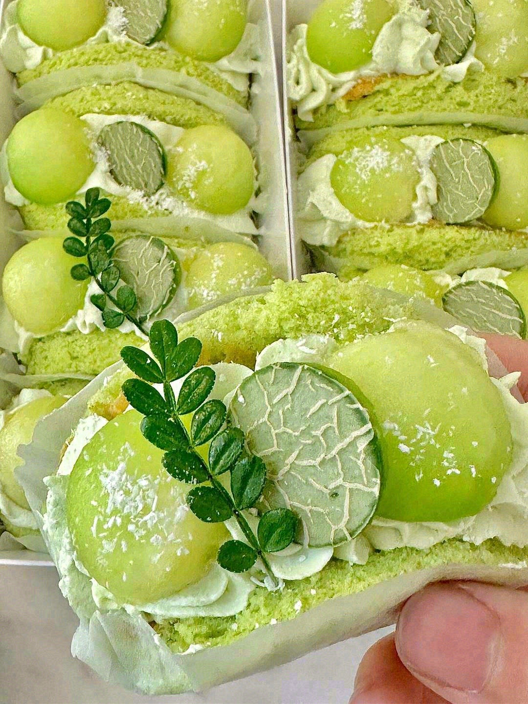 🍰 清新夏日必尝：茉莉蜜瓜抱抱卷🎂 带你 配图1