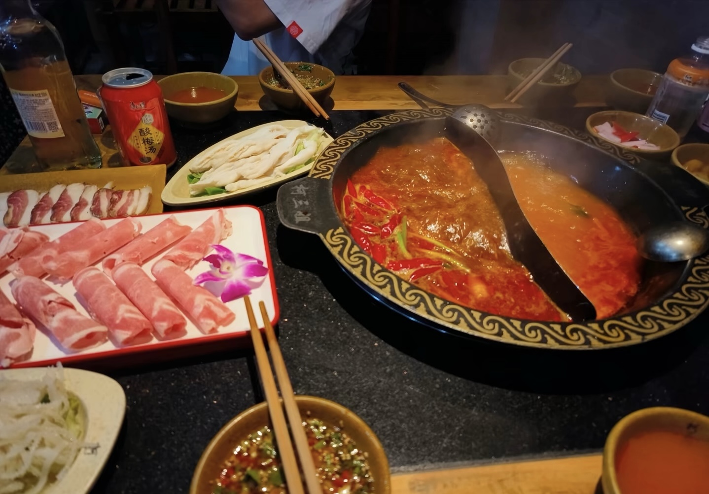 日子要过好，火锅要吃饱啥都可以放下，筷子 配图1