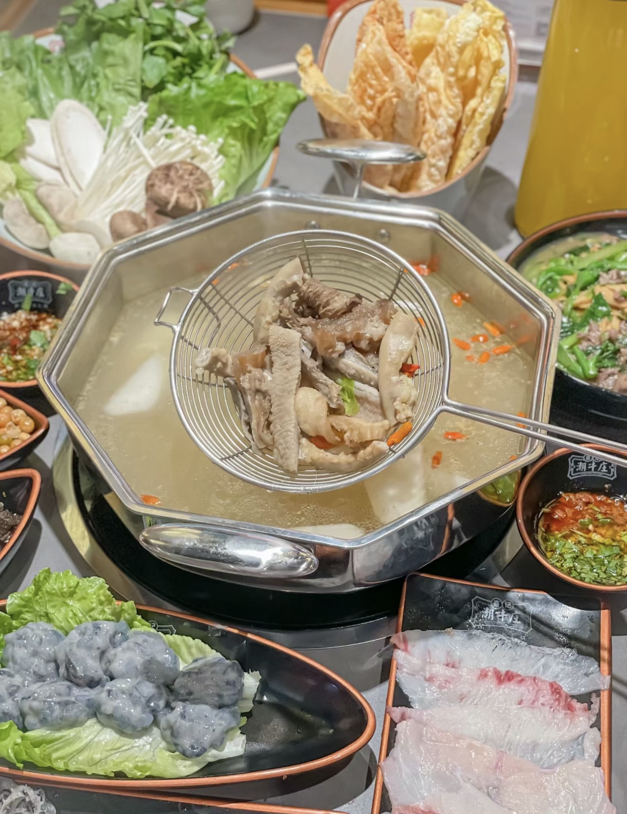 “品味纯粹，感受至臻！清汤涮牛肉，带给你 配图2