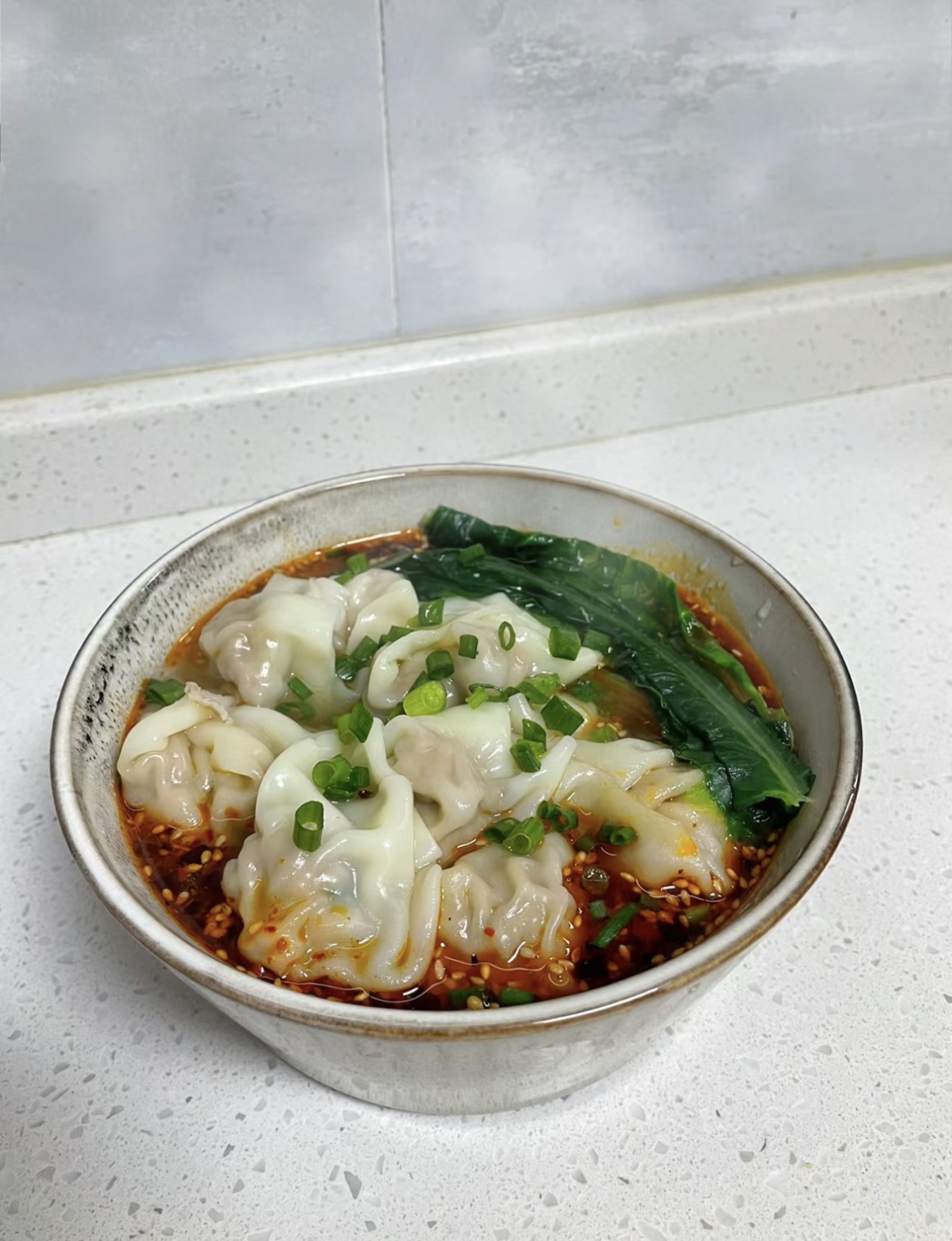 红油抄手，一口麻辣鲜香的味蕾炸弹！薄皮包 配图1