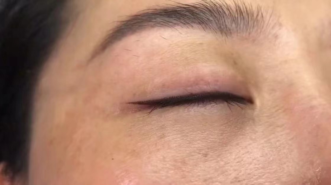美瞳线即刻效果👀 不红不肿、飘逸自然 安 配图1