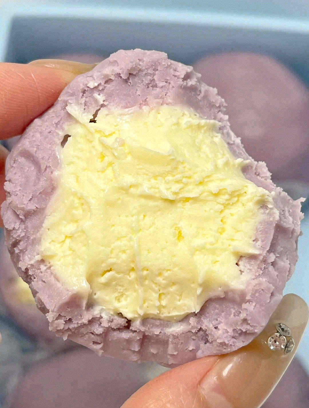 📉低卡的芋泥奶酪球，外面的芋泥奶香绵密🍥 配图1