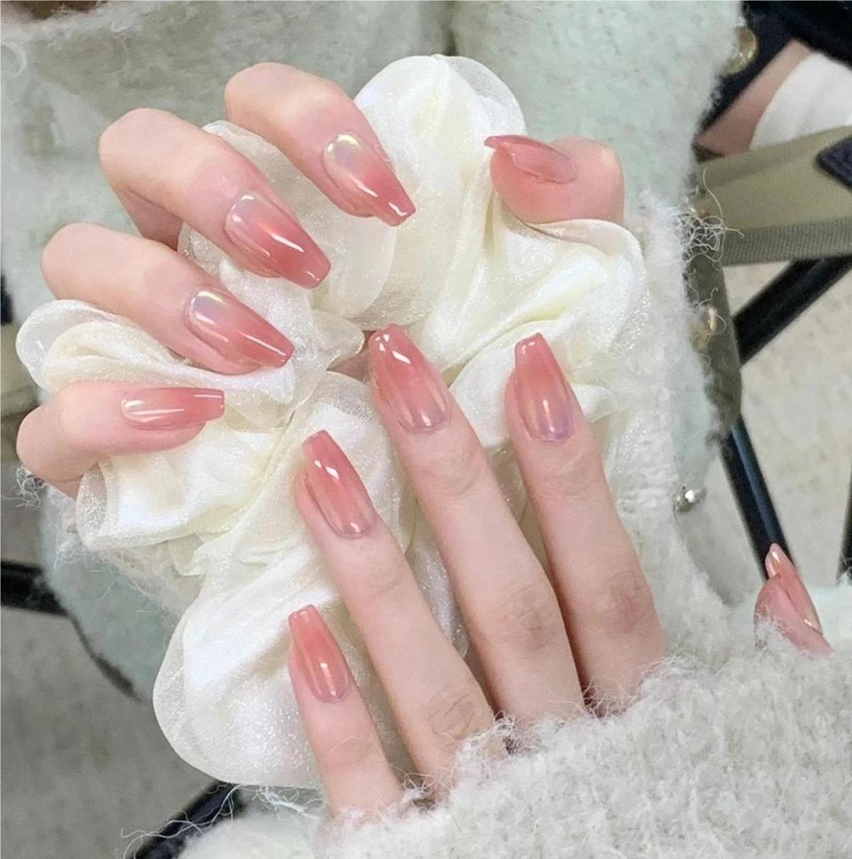 高级美甲💅 粉色渐变➕人鱼粉 双手显得又