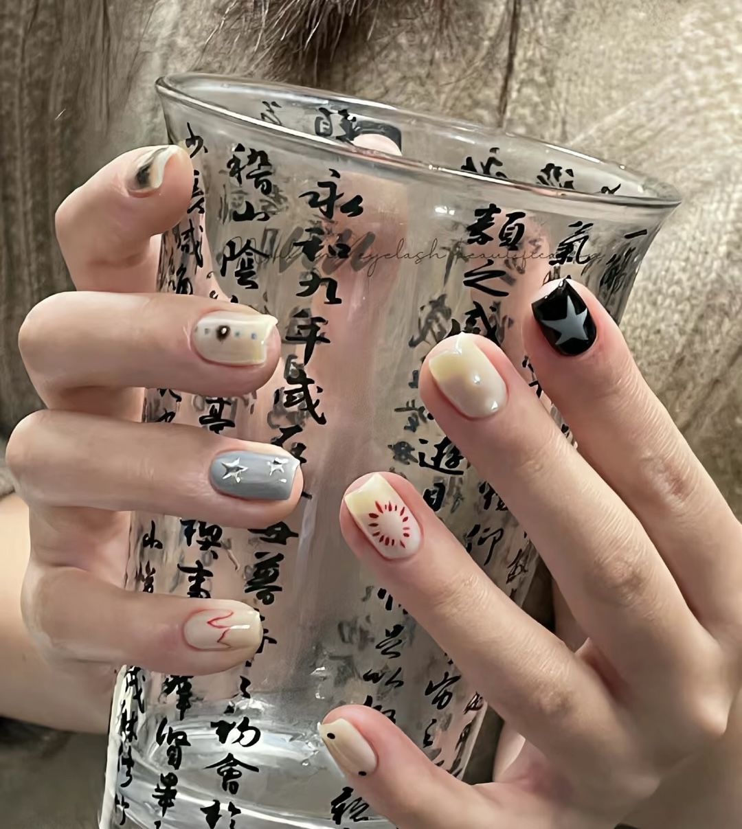 去找个能把你逗笑的人吧 我不行 我只会做 配图2