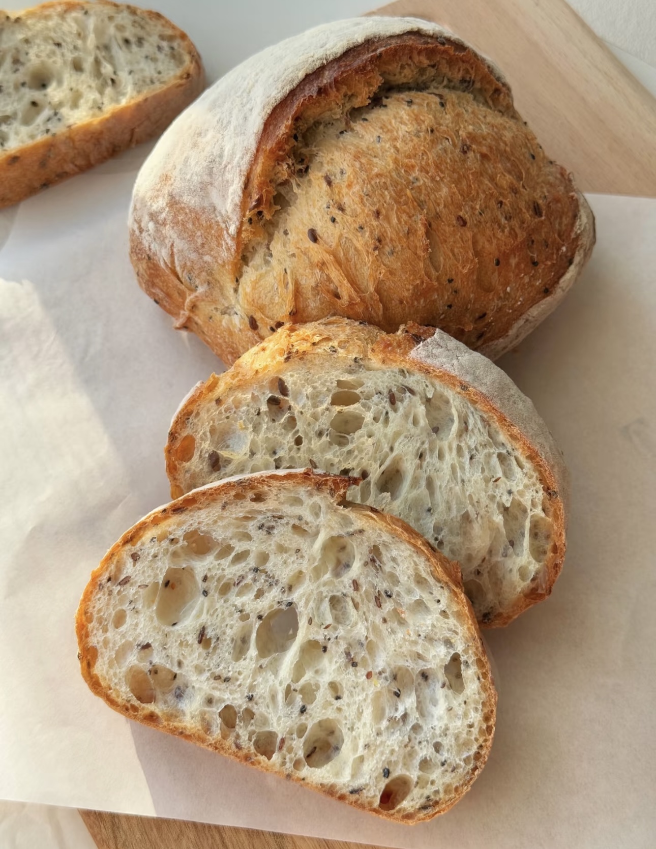 来尝尝这充满自然气息的乡村面包！🥖粗朴外 配图3