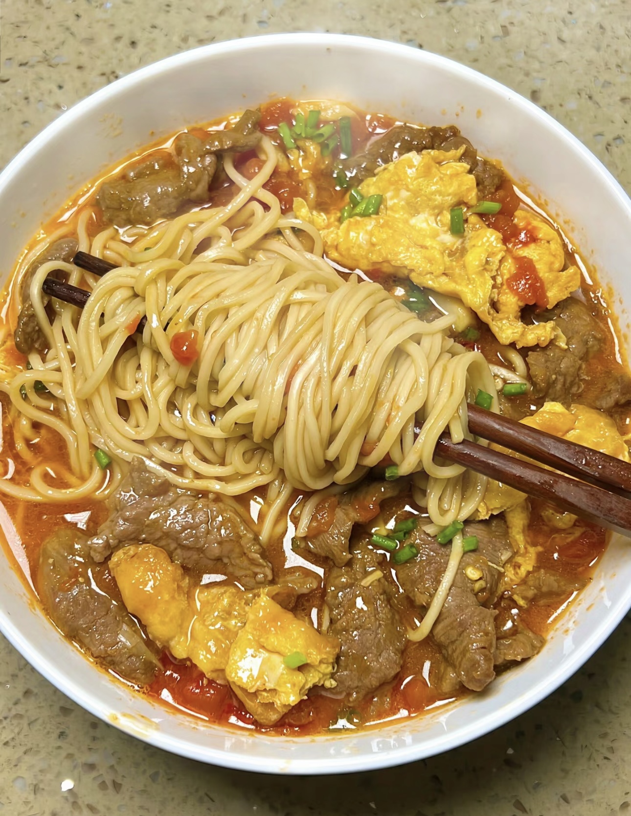 🥩🍜 一碗牛肉面，满满的都是幸福！🤩 💖 配图2